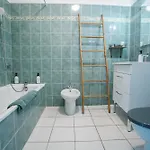 T2 Au Pied De La Cite De Carcassonne- Al Apartament *