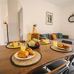 Apartament T2 Au Pied De La Cite De Carcassonne- Al Carcassonne