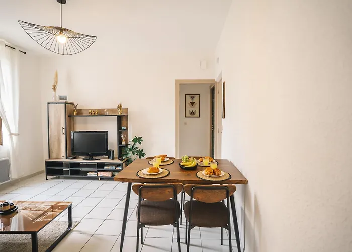 T2 Au Pied De La Cite De Carcassonne- Al *